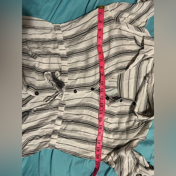 Kidney Striped white and Black Button Down Women's Top - Picture 4 of 5